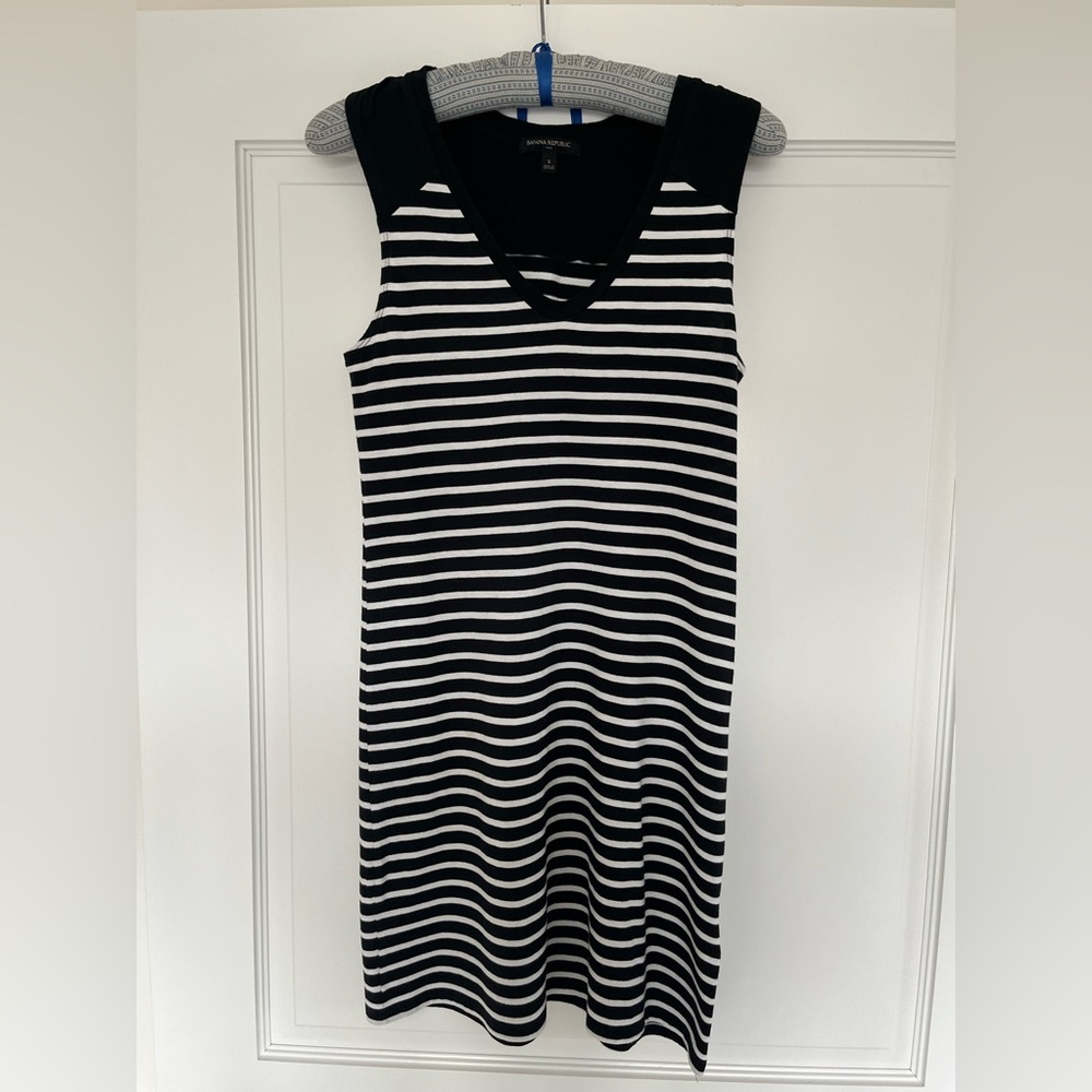 Banana Republic knit dress